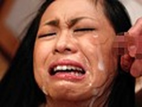 犯されたパイパン美人妻 強姦ザーメンに染まる不幸な割れ目　サンプル画像07